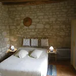 بيت ضيافة Les Caves Ambillou-Château