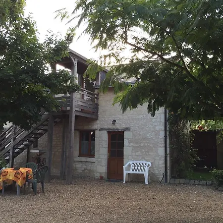 Pensionat Les Caves Ambillou-Château