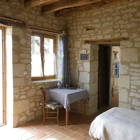 Les Caves Ambillou-Château