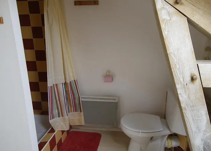 Πανσιόν Les Caves 3*