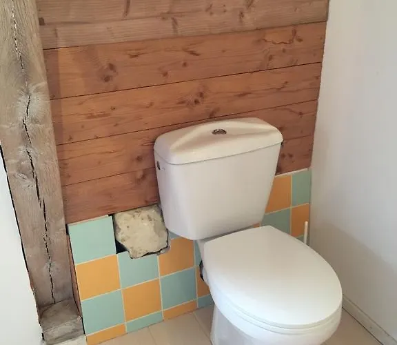 Гостевой дом Les Caves Ambillou-Chateau